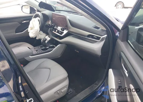 2025 Toyota Highlander Xle z USA, uszkodzony, nr VIN 5TDKDRAH0SS553947